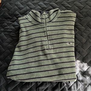 Men’s Vineyard Vines Sweater (Medium)